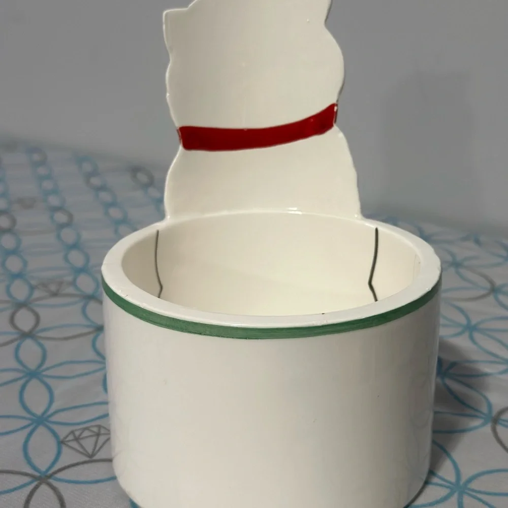 Sigma Beauty White and Red Cat Bowl Andrea west small chip by cat ear